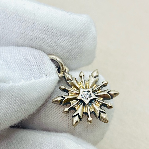EUC Pandora 791564CZ Sterling Silver Disney Frozen Snowflake Dangle Charm - Picture 3 of 8